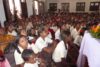 Kinder aus dem Bundesstaat Jharkhand nehmen in Kumla an einer Info-Veranstaltung über die Gefahren des Menschenhandels teil (csi)
