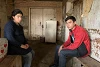 Martuni: Sona (17) és Derenik (15). A várost Azerbajdzsán ellenőrzi a fegyverszünet óta. Miután otthonukat megsemmisítették, a két fiatal ebben a pincében húzza meg magát. (CSI)